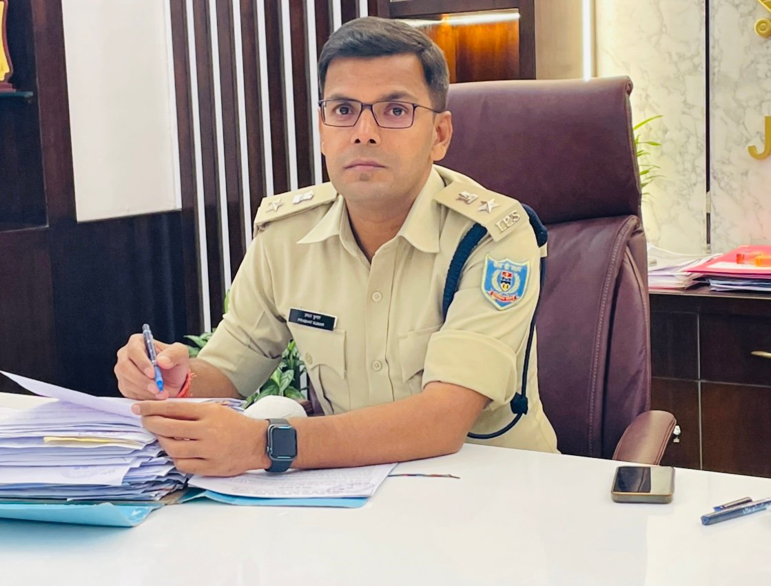 प्रभात कुमार (वरीय पुलिस अधीक्षक धनबाद)